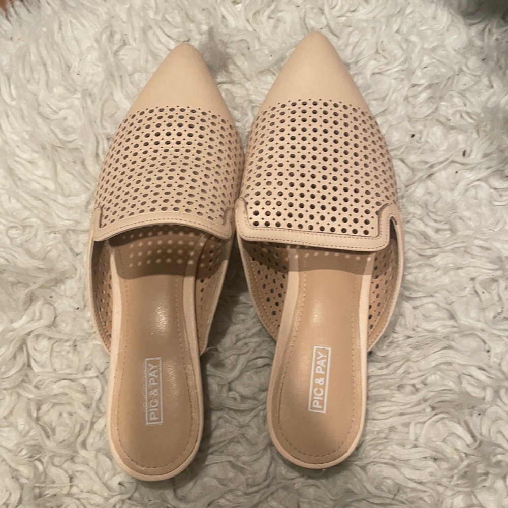 Pink mules